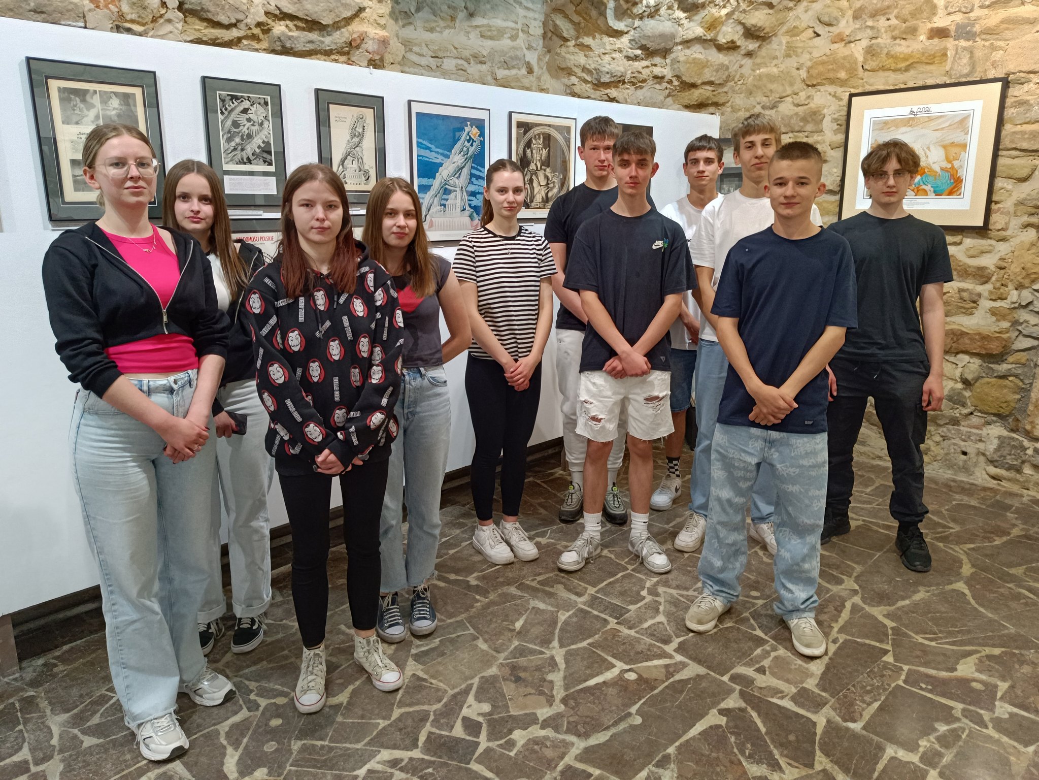 Zachwyt Tatuażem: Niezapomniana Wizyta w Galerii BWA „u Jaksy” w Miechowie