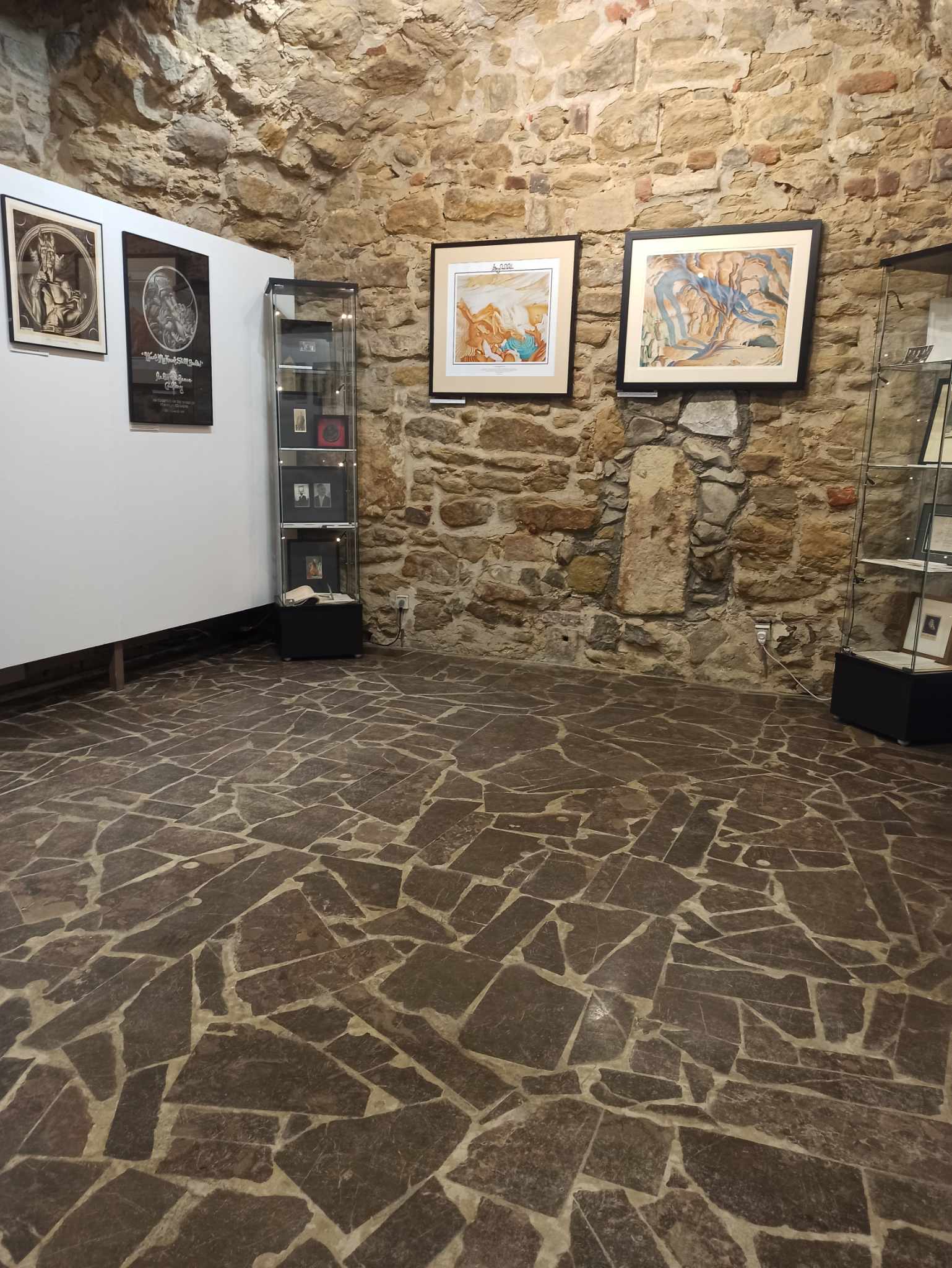 Zachwyt Tatuażem: Niezapomniana Wizyta w Galerii BWA „u Jaksy” w Miechowie