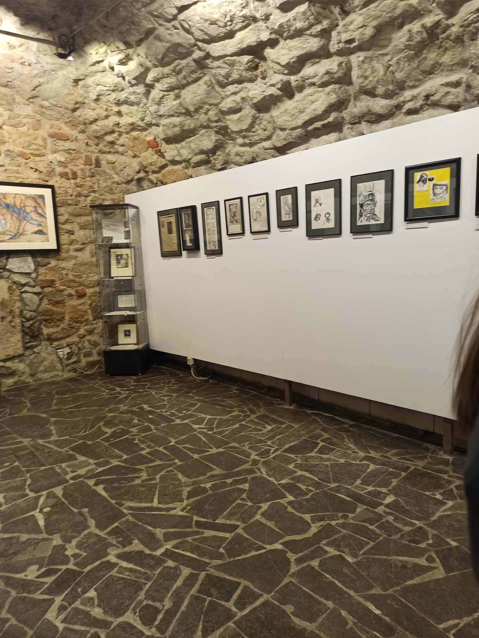 Zachwyt Tatuażem: Niezapomniana Wizyta w Galerii BWA „u Jaksy” w Miechowie