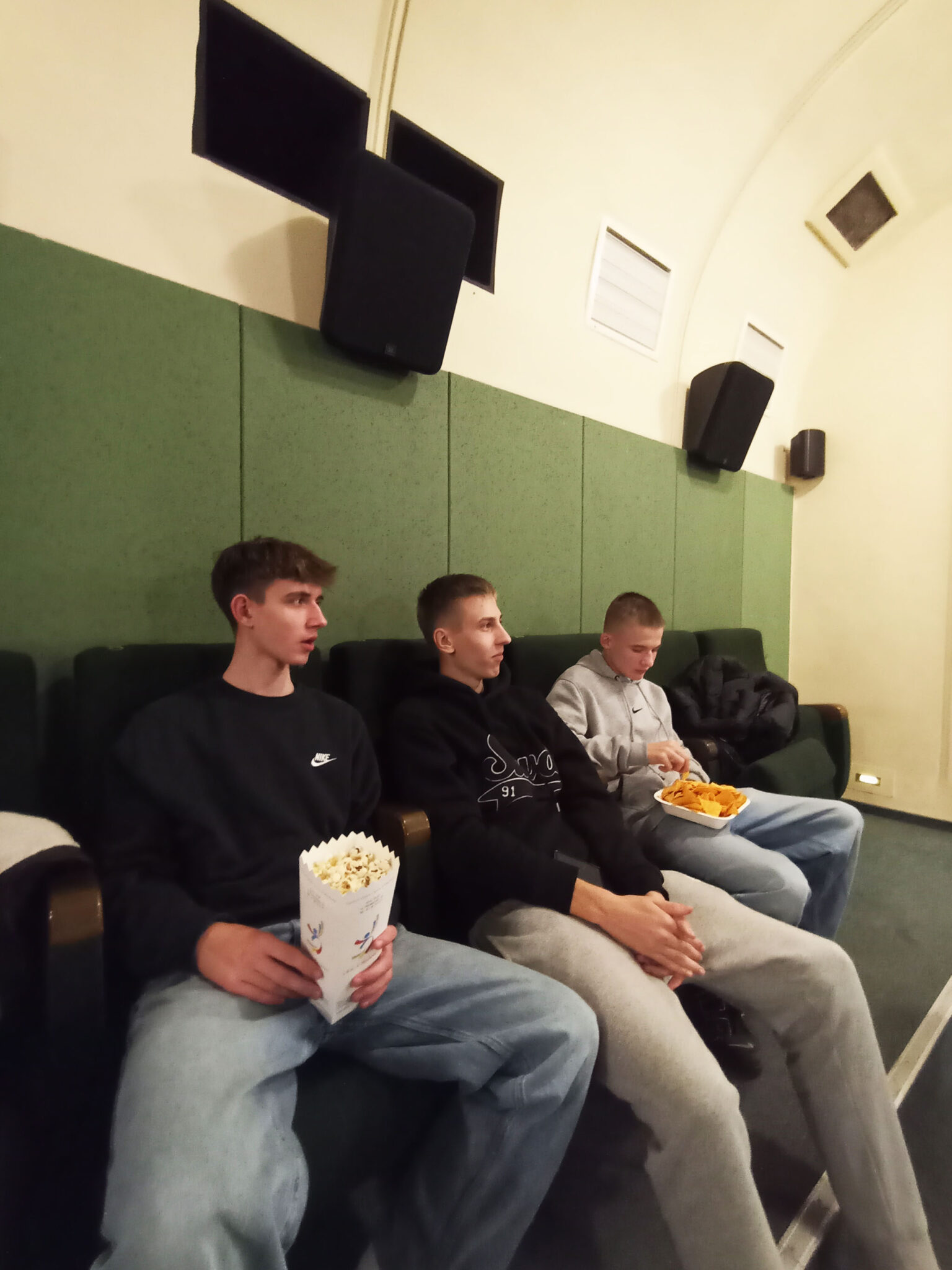 Wyjście do kina Gryf w Miechowie