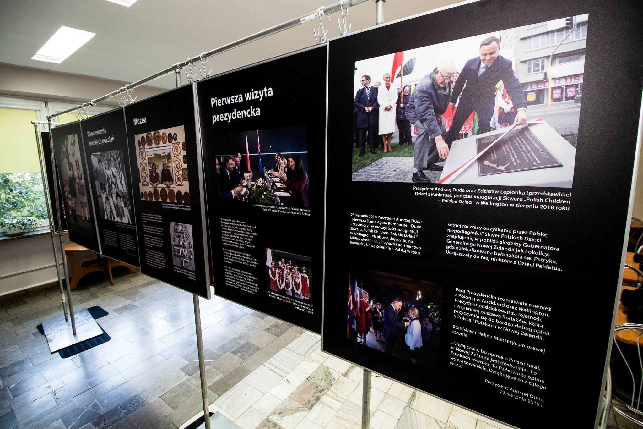 „Podróż nadziei" – wystawa patriotyczna zorganizowana w naszej Bursie