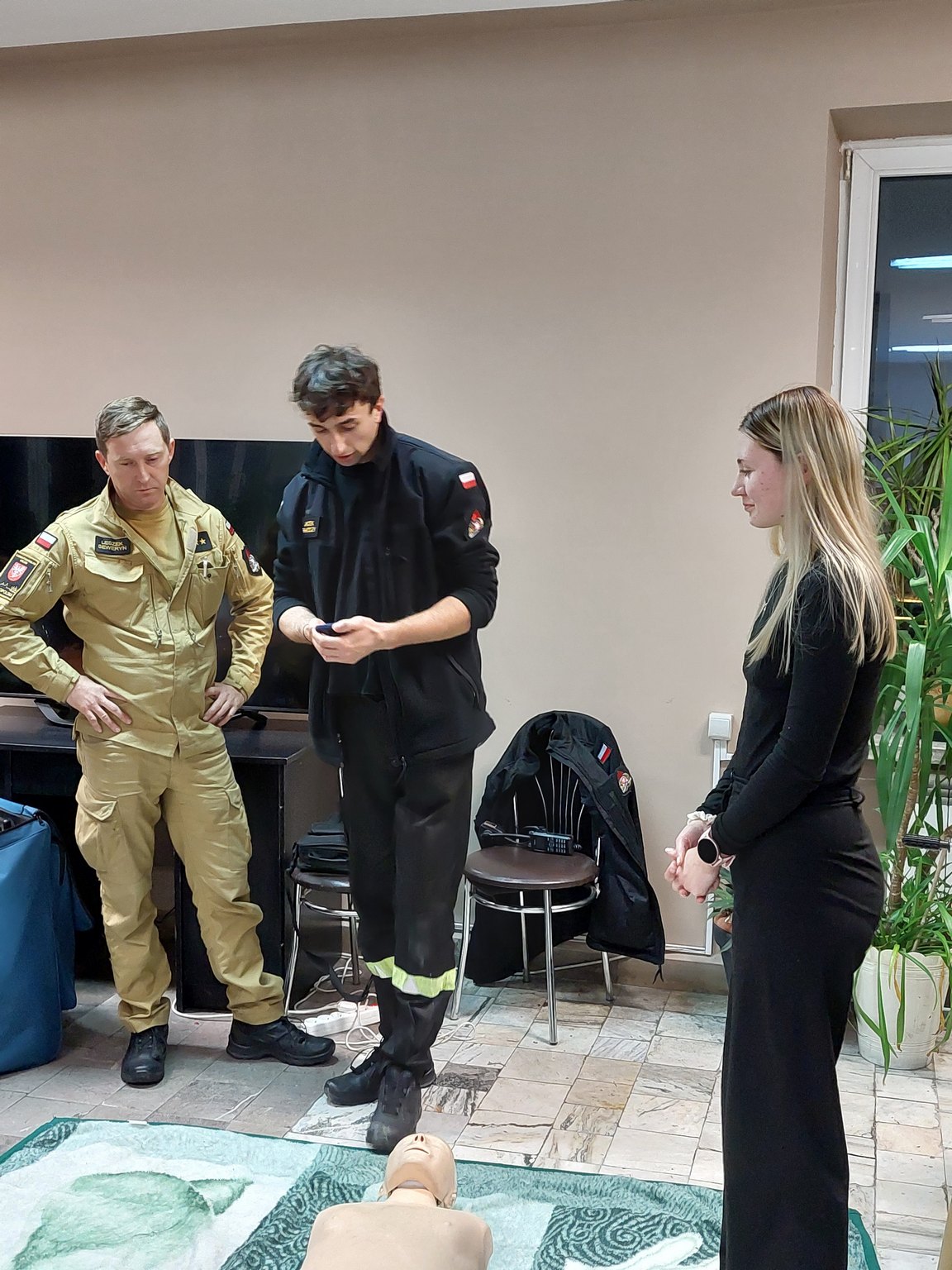 Lekcja Ratowania Życia – Zajęcia ze Strażakami w Bursie Szkolnej