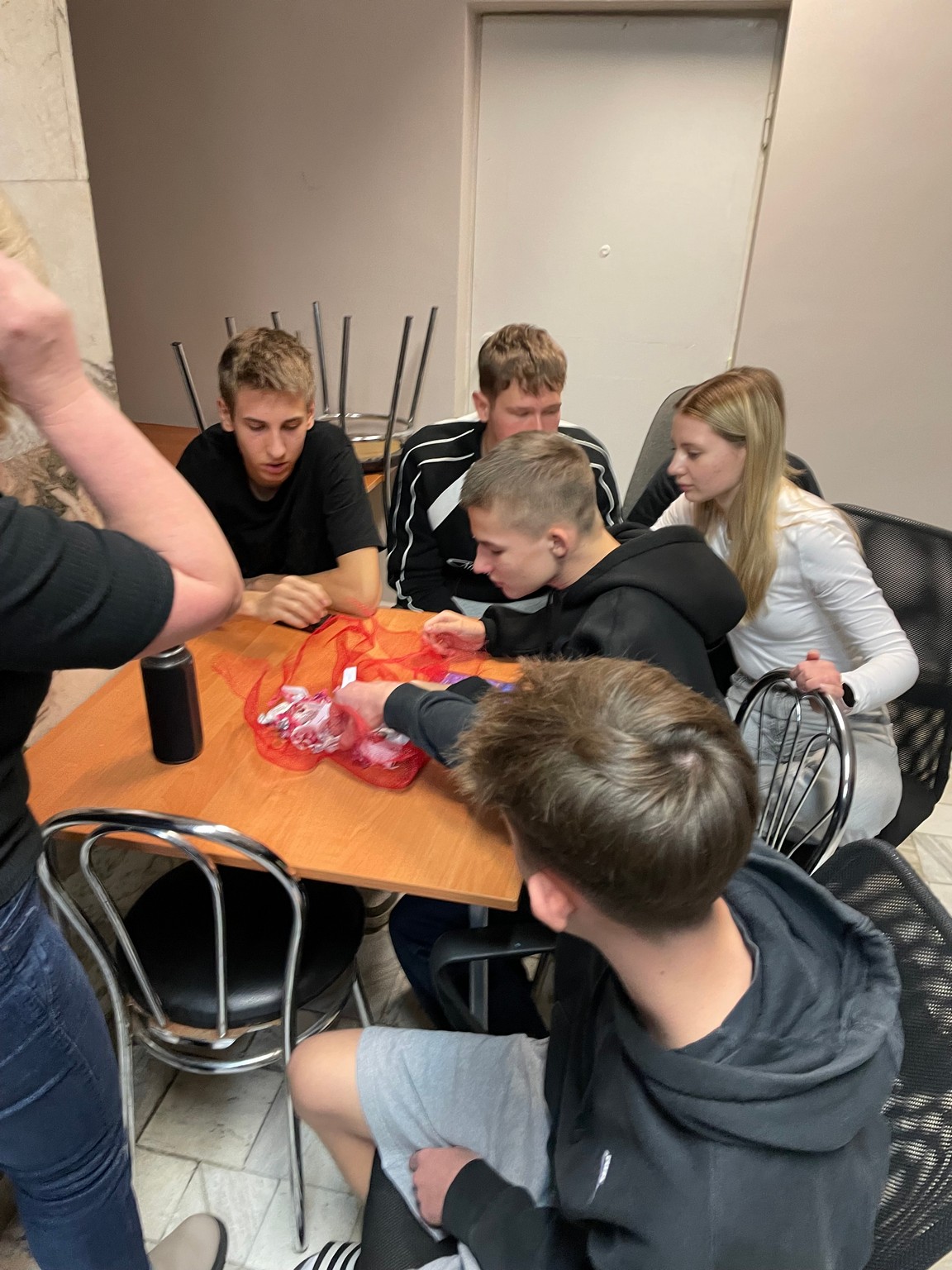 Magiczny i pełen radości wieczór andrzejkowy w naszej bursie!