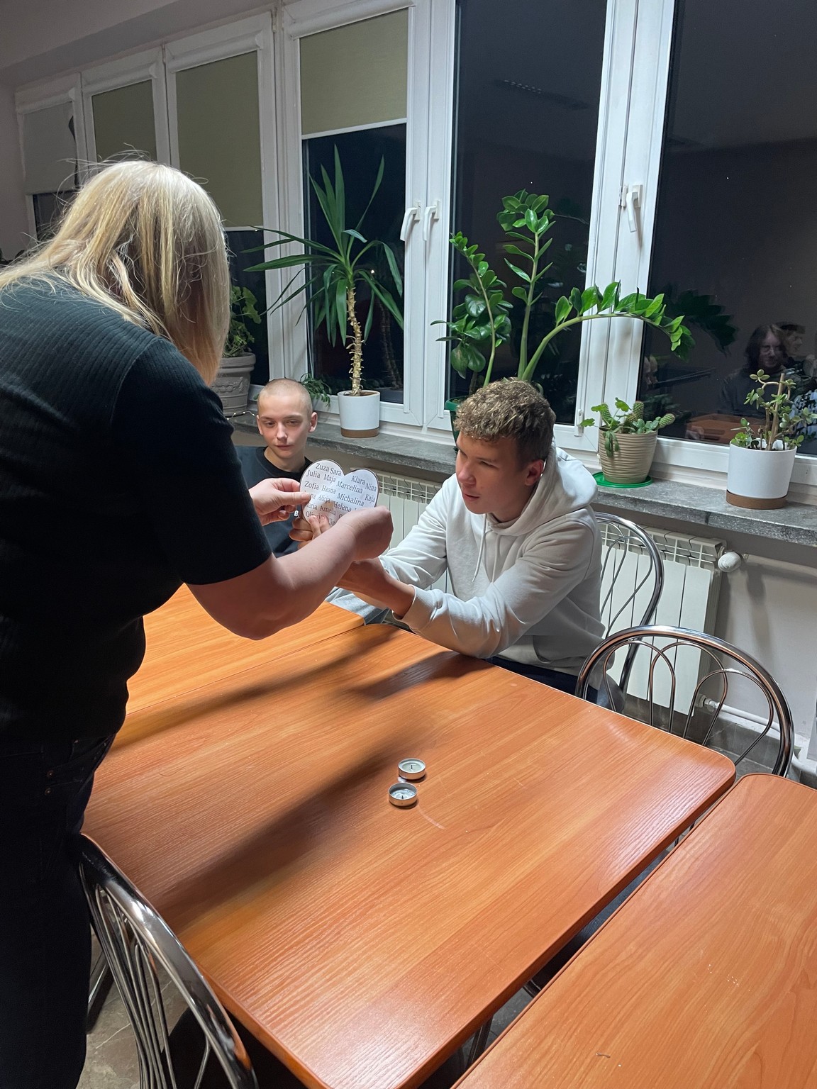 Magiczny i pełen radości wieczór andrzejkowy w naszej bursie!